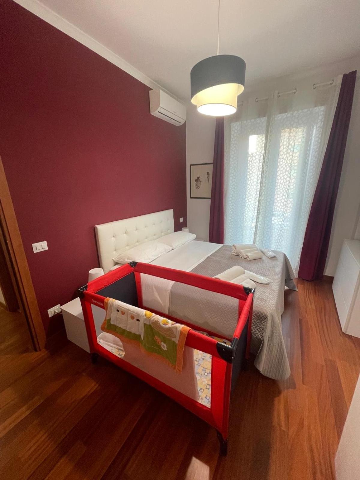 Lucens Domus Appartamento Roma Quartiere Trieste - Vicino Metro B1 - Экстерьер фото